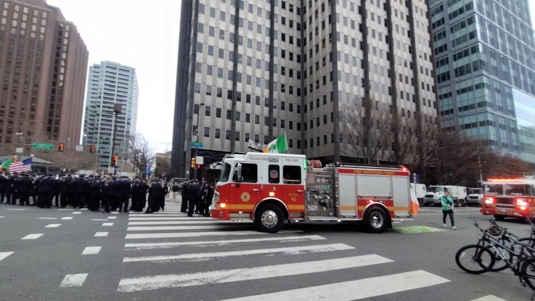 1651 Benjamin Franklin Pkwy photo 4