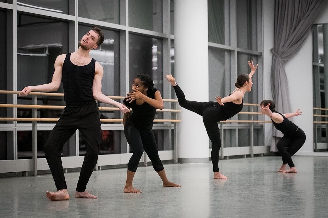 Amanda Selwyn Dance Theatre photo 4