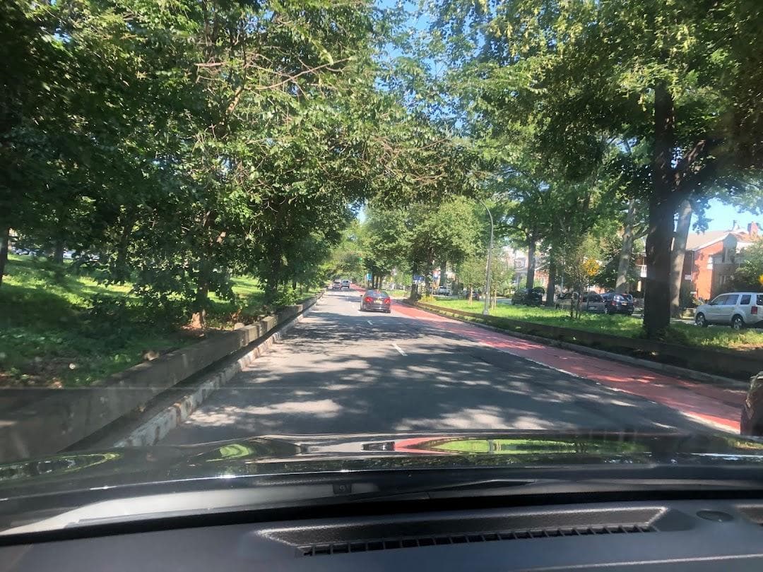 Pelham Parkway photo 2