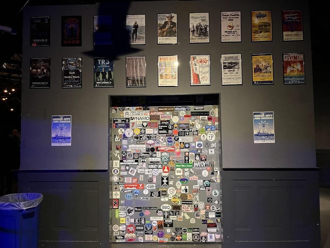 Neighborhood Theatre photo 2