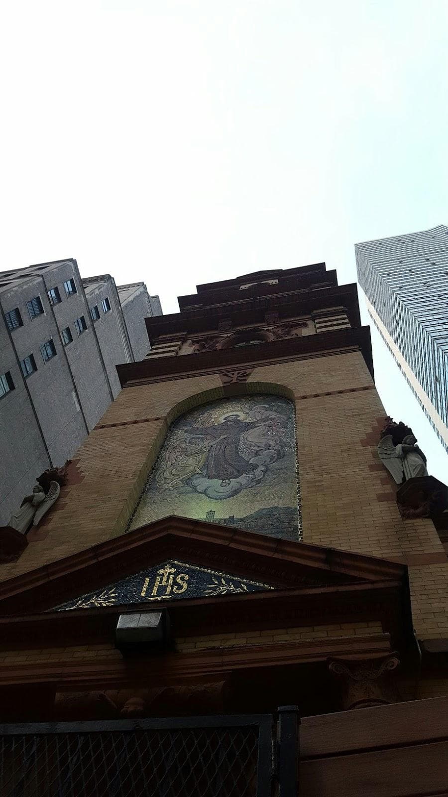 East 33rd Street photo 3