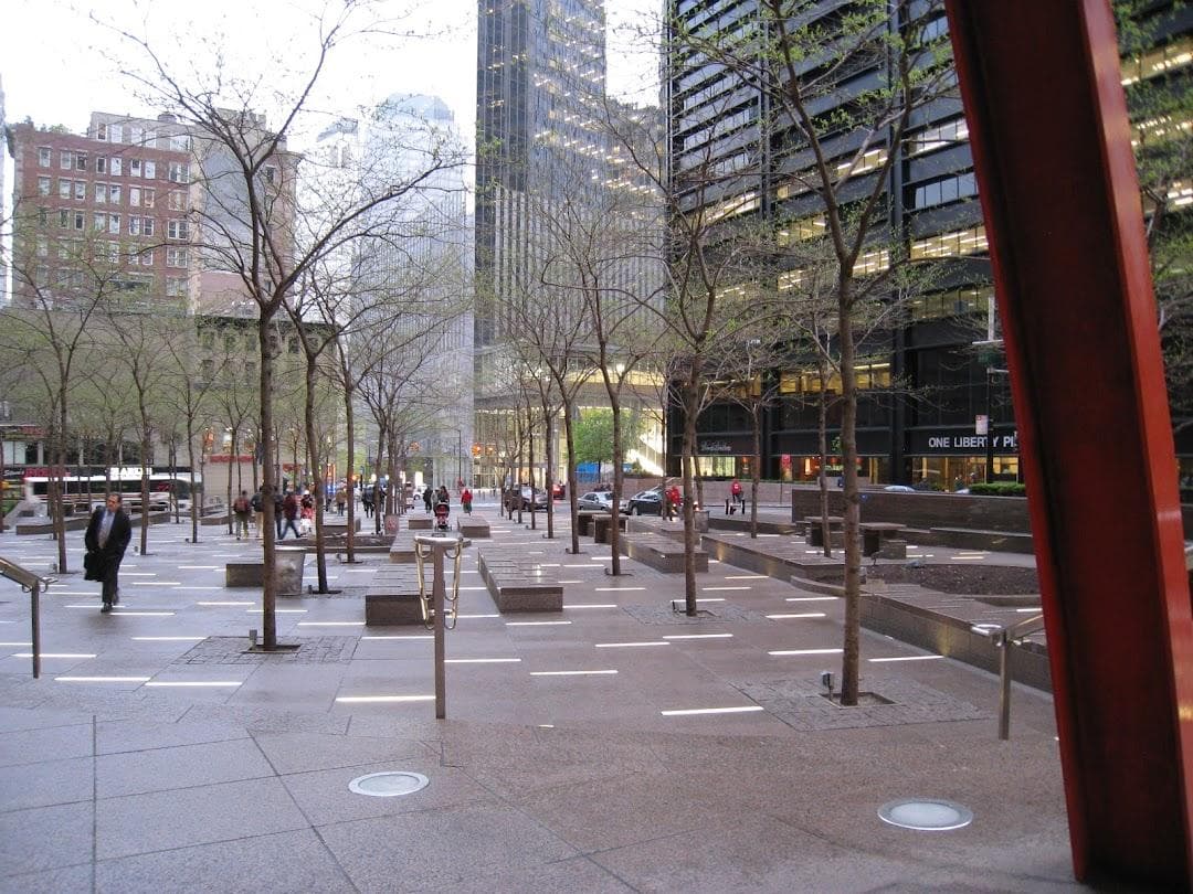 Broadway/Liberty St photo 2