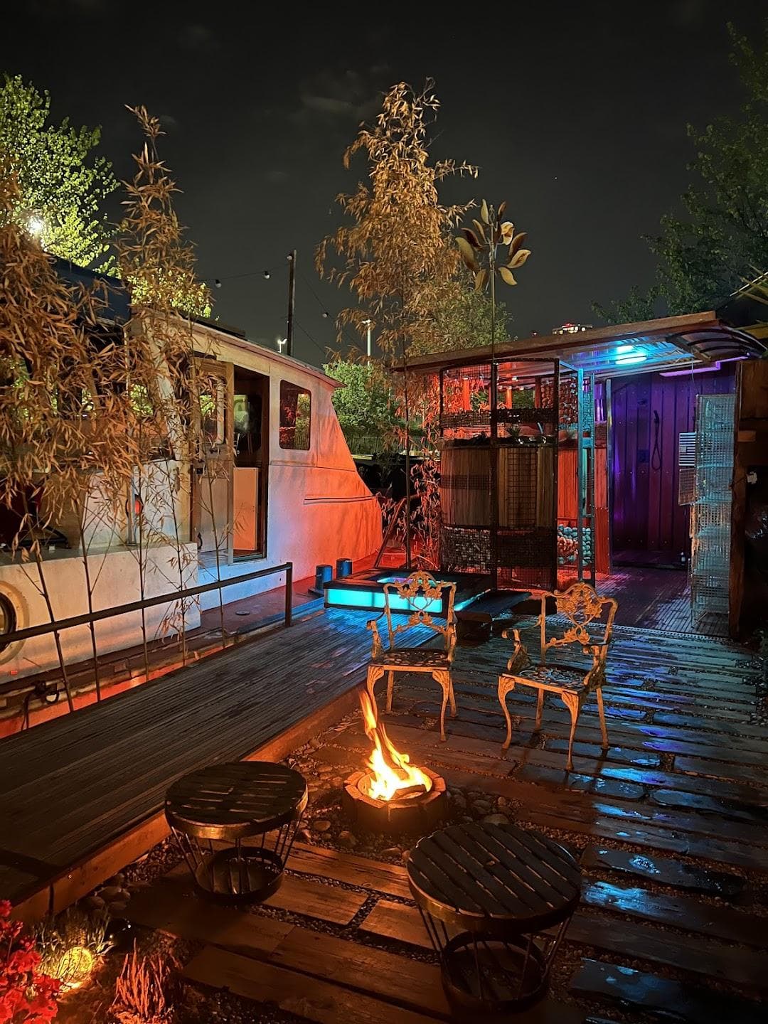 AUTM HAUS photo 2