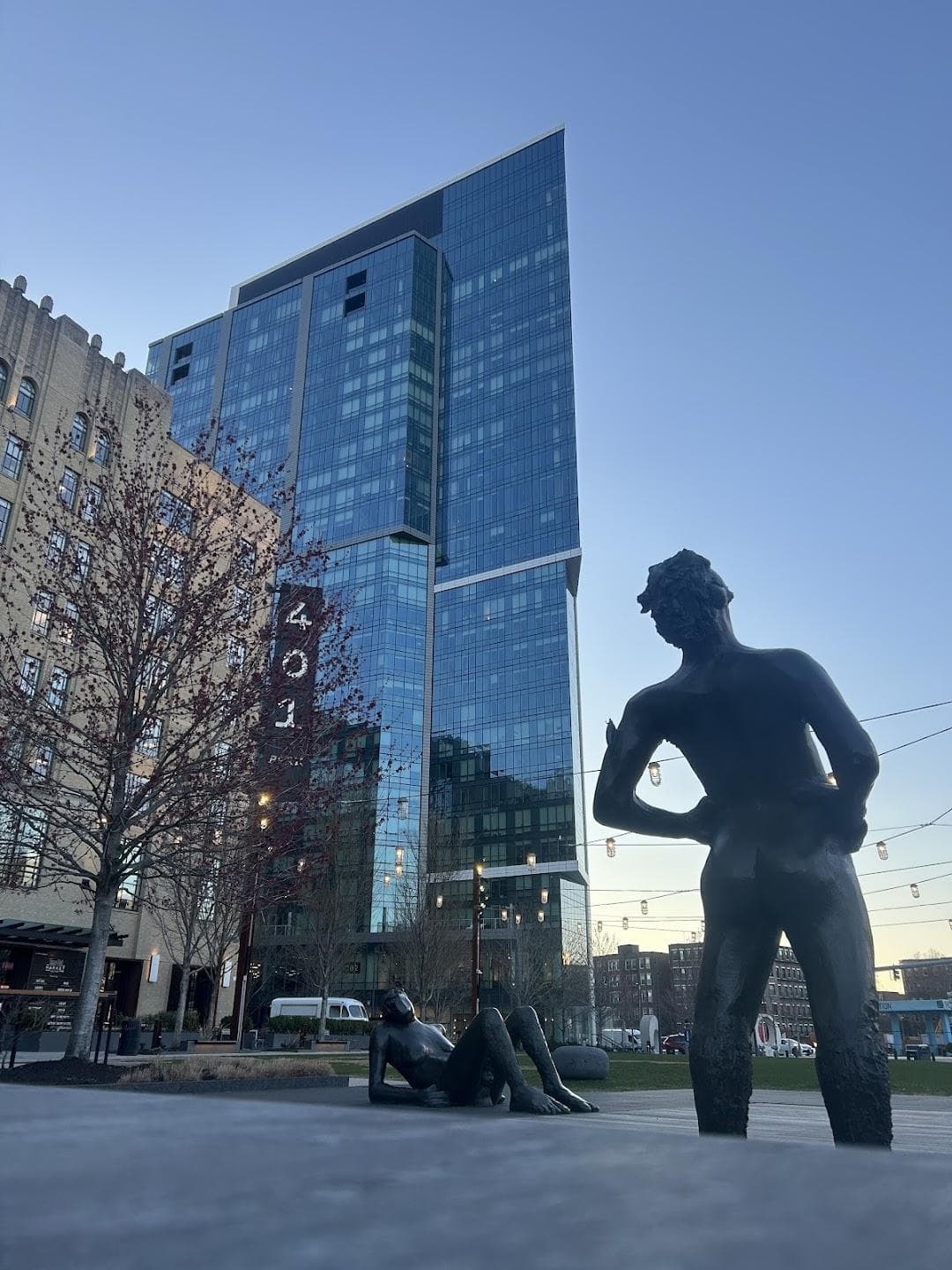 401 Park photo 1