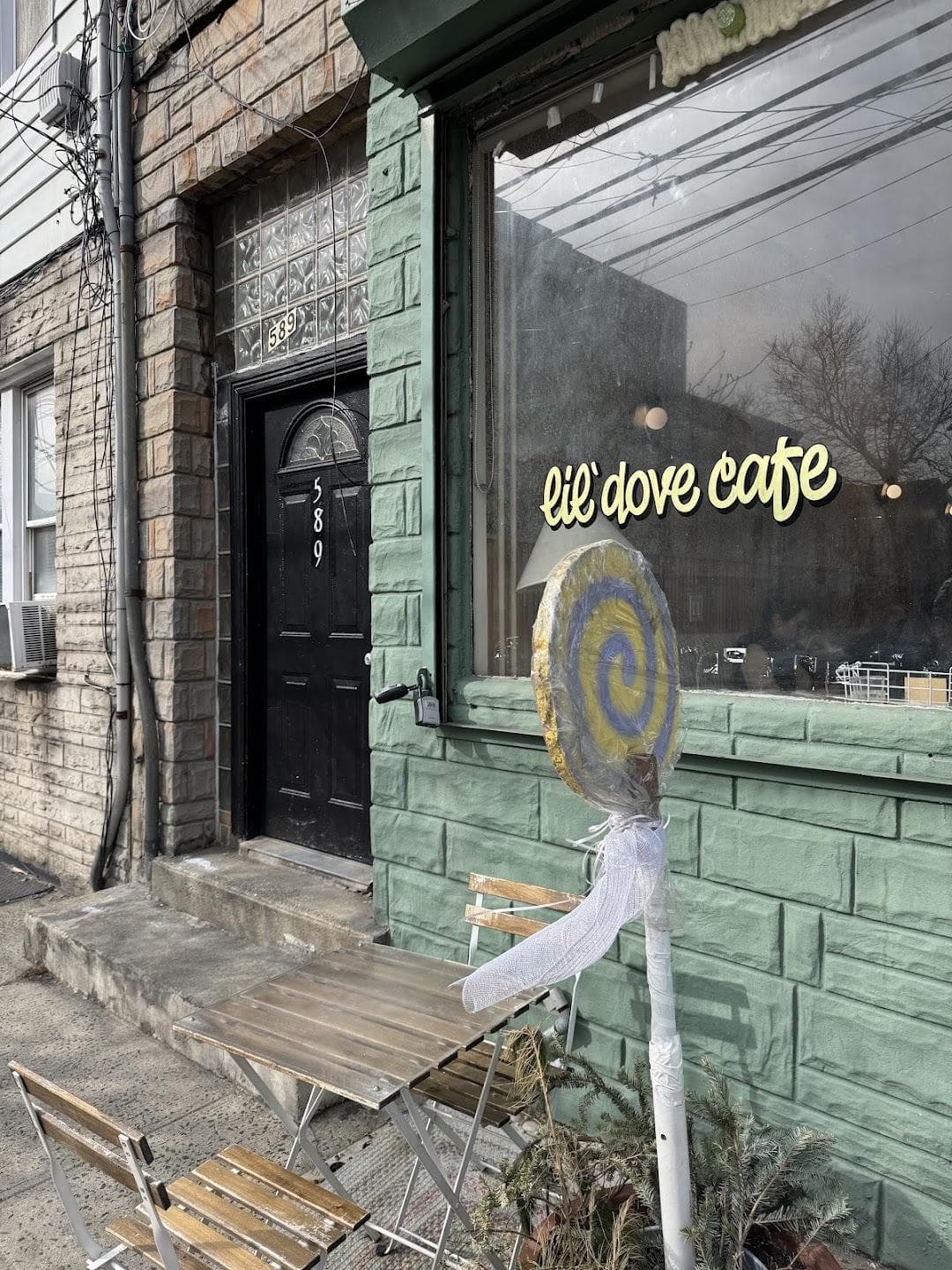 lil’ dove cafe photo 3