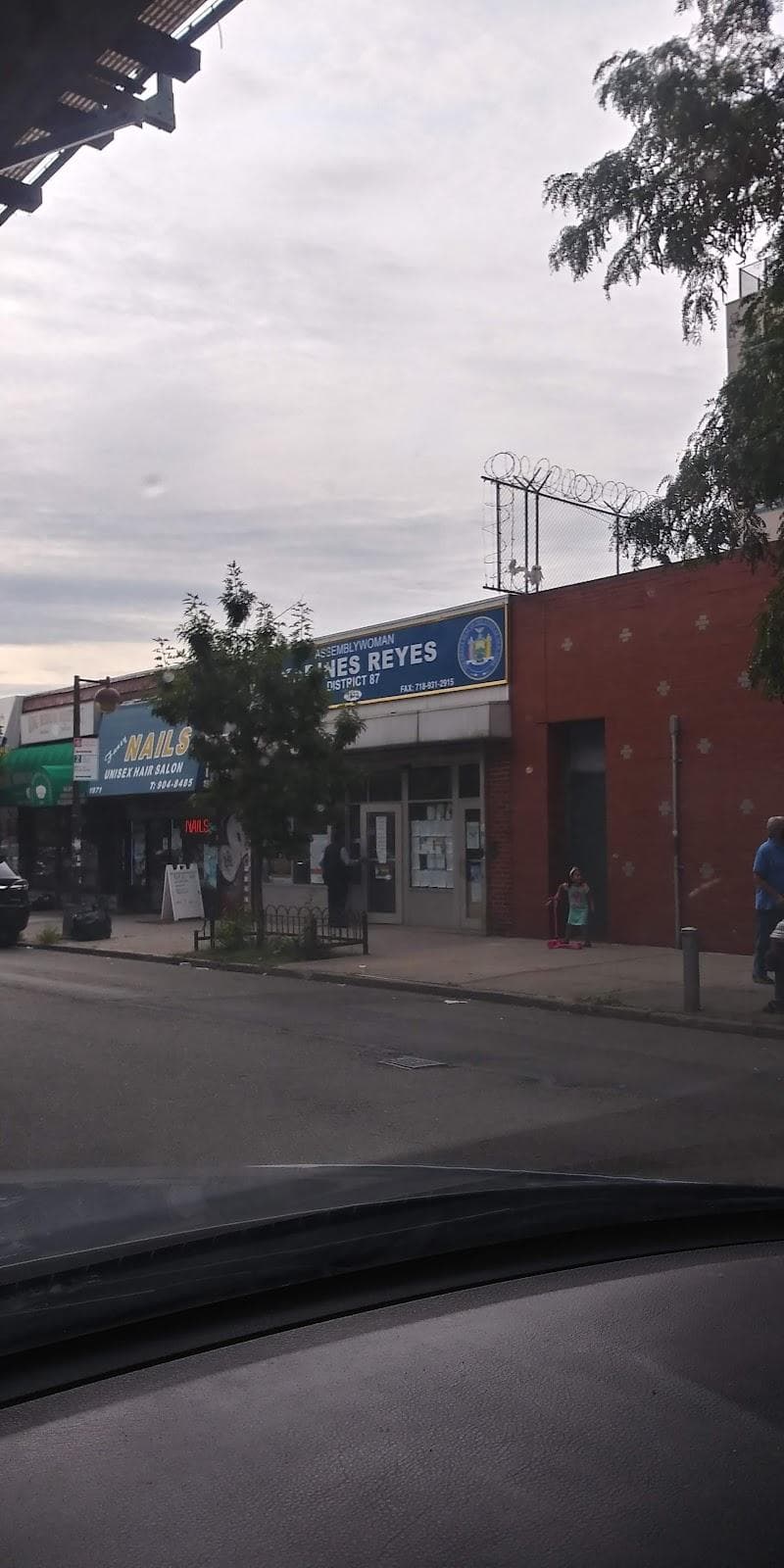 Westchester Avenue photo 6