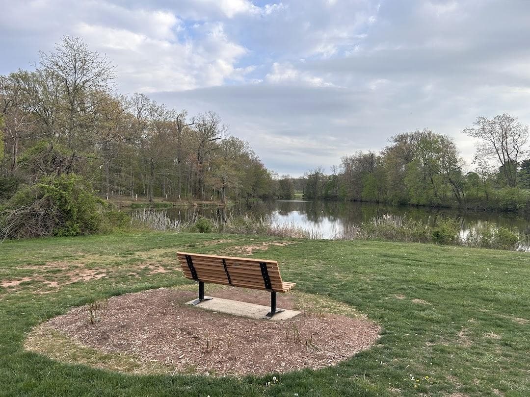 Colonial Park photo 1