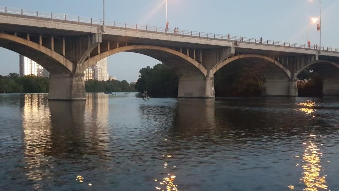 Congress Avenue Bridge photo 6
