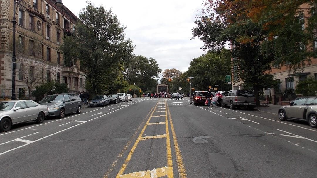 Prospect Park West/9 St photo 1