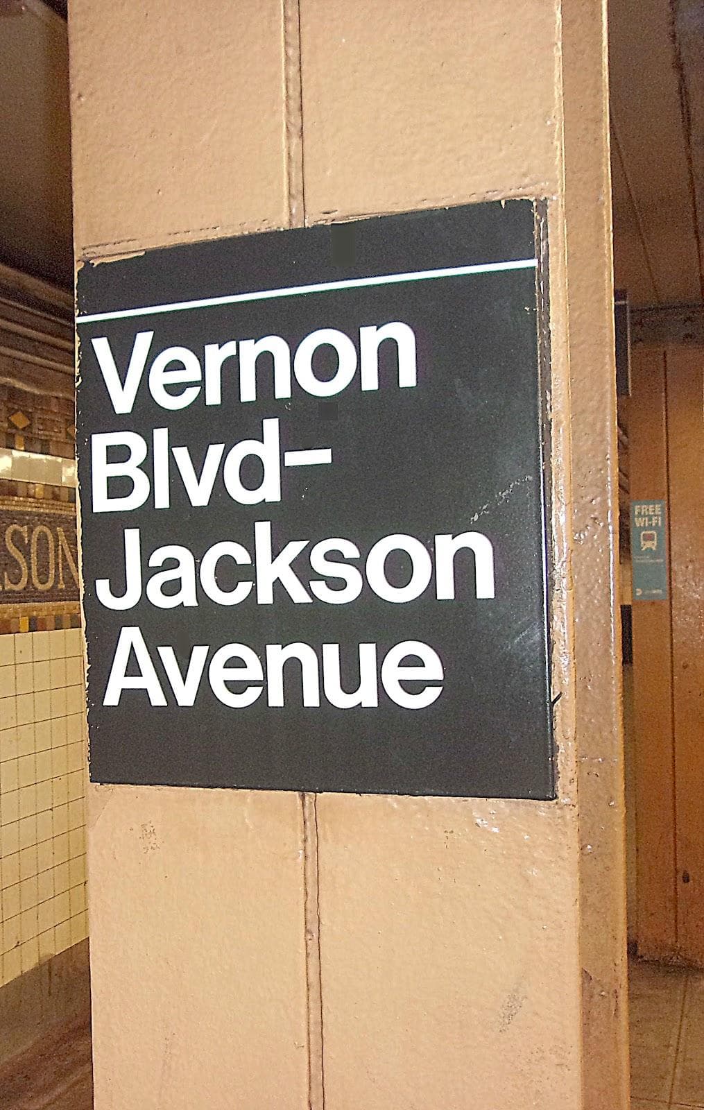 Vernon Blvd-Jackson Av photo 6