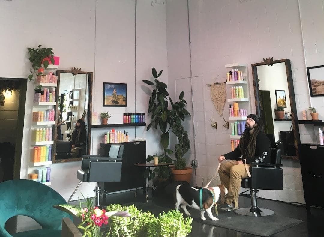 eXplicit Salon photo 4