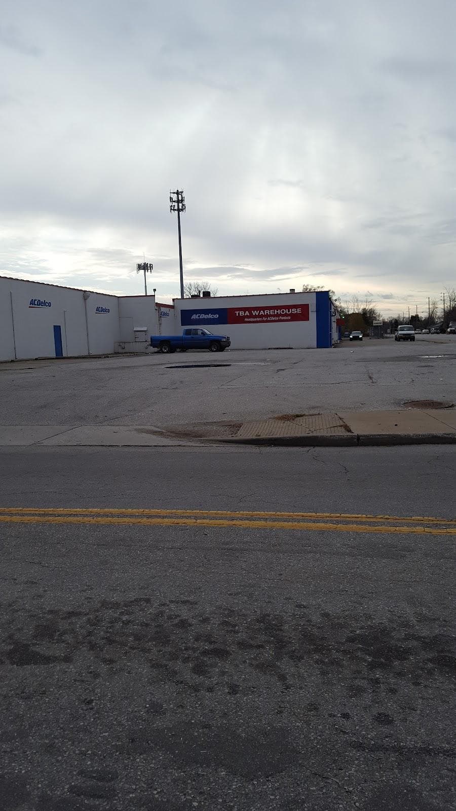 TBA & Oil Warehouse Inc photo 5