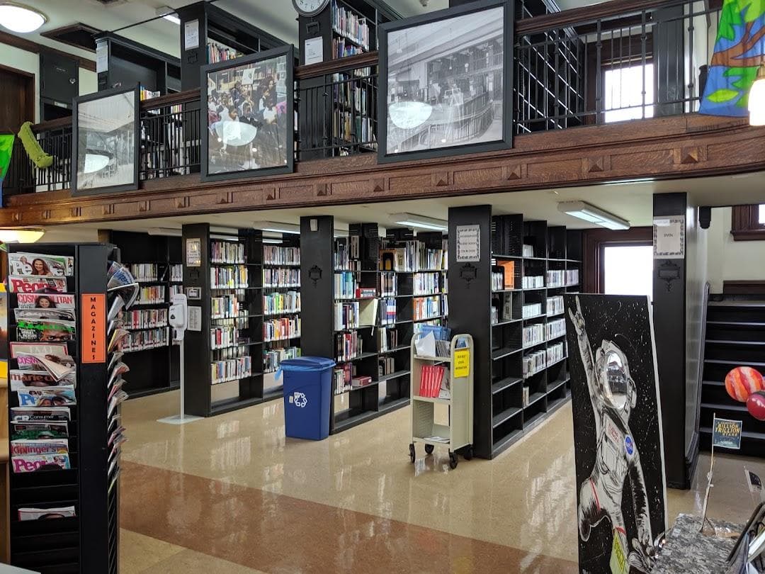 Brooklyn Public Library - Macon Branch photo 3