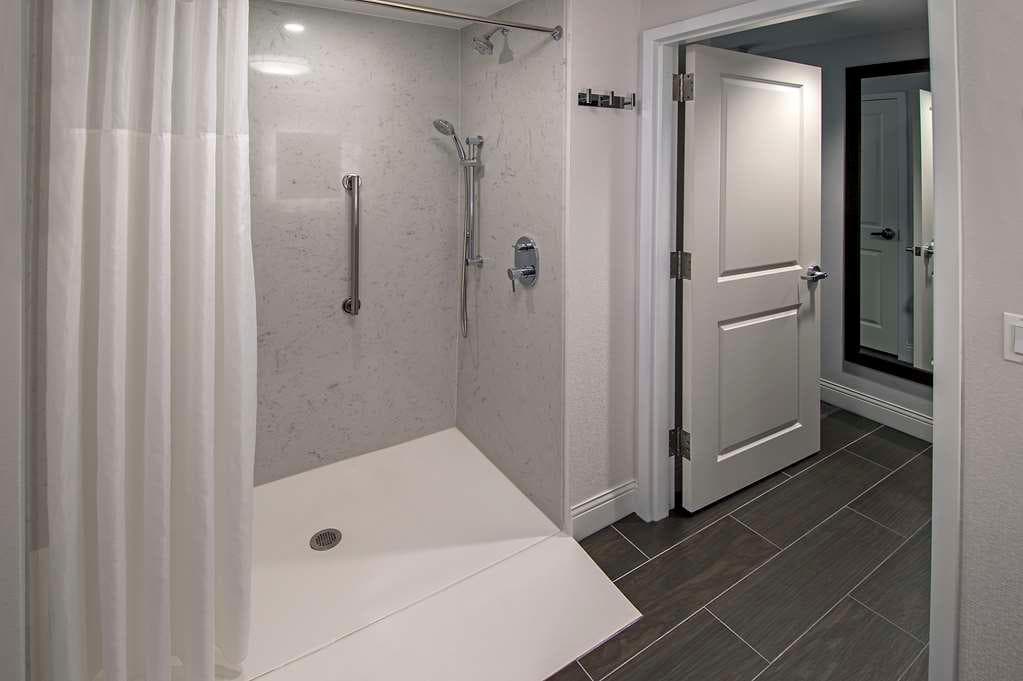Hampton Inn & Suites Fairfield photo 3