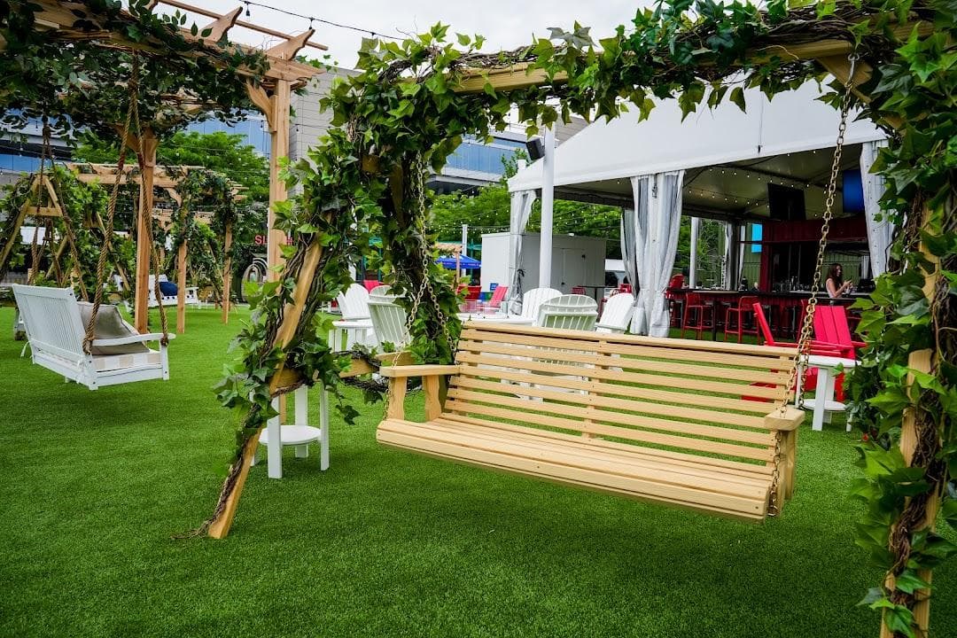 The Grove at the Lawn on D photo 4