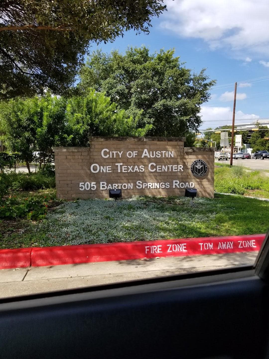 One Texas Center photo 2
