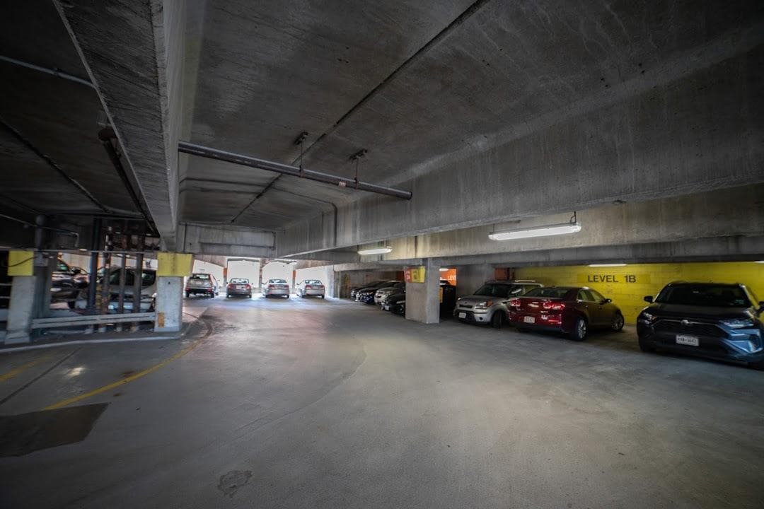 Hynes Auditorium Garage (Pilgrim Parking) photo 4