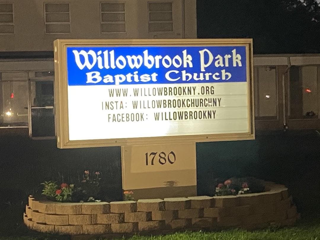 Willowbrook Park Baptist Church photo 4