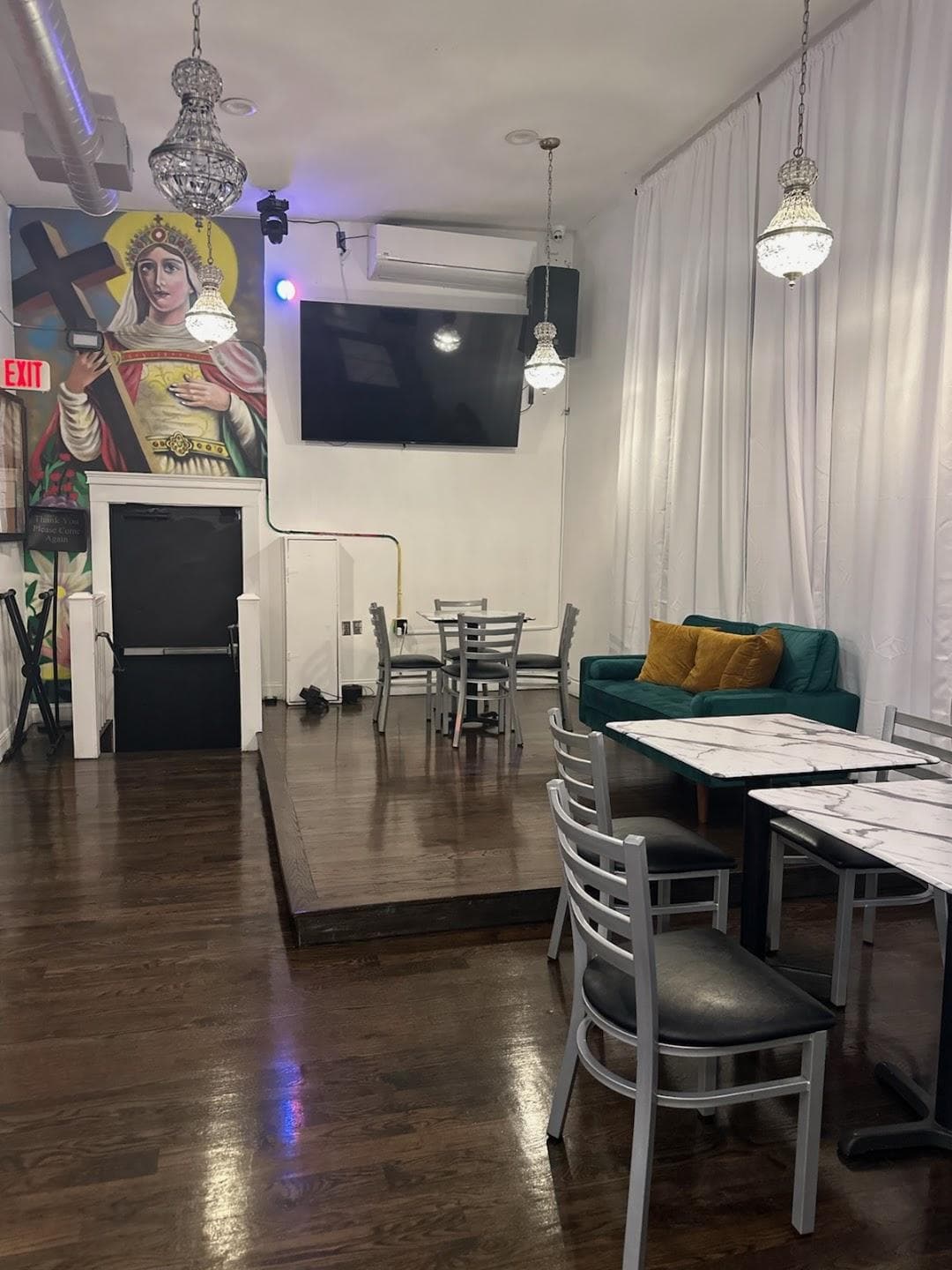 Fort Hill Bar & Grill photo 6