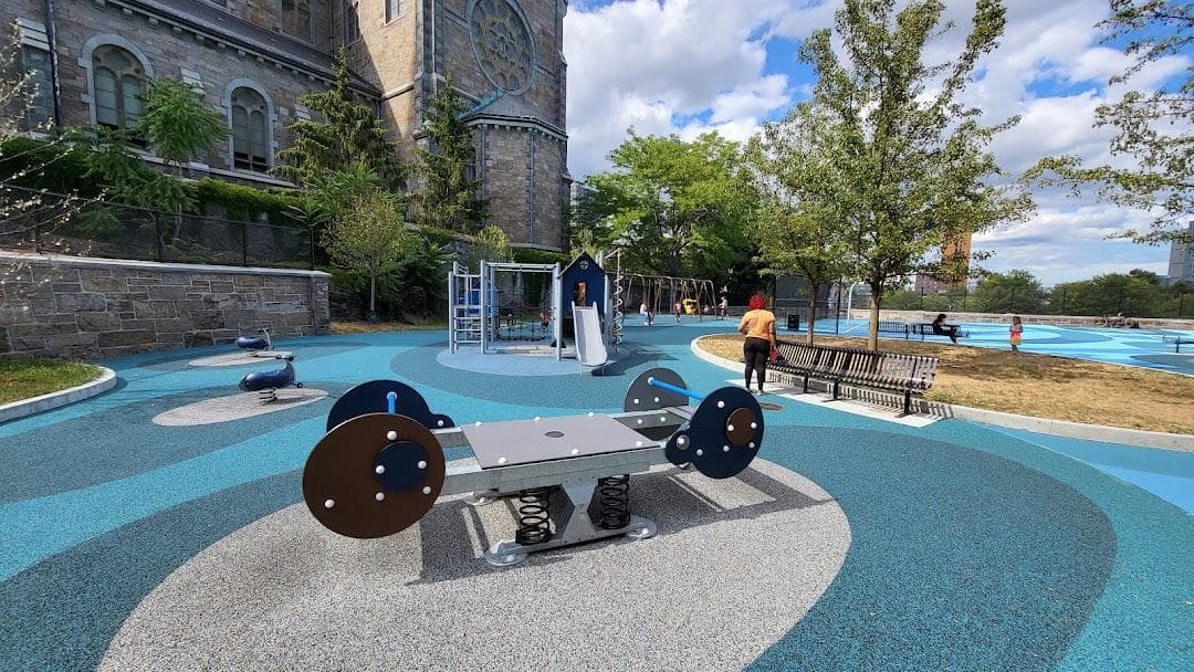 Mission Hill Playground photo 4