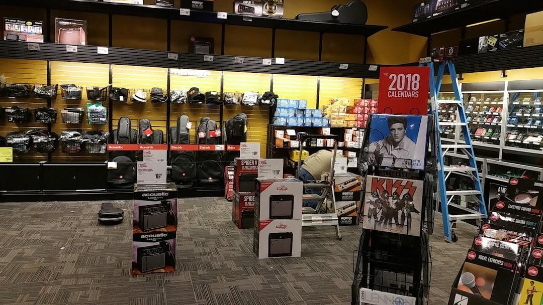 Guitar Center photo 3