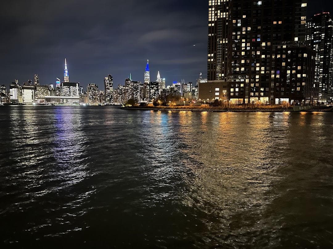 Greenpoint Landing Esplanade photo 6