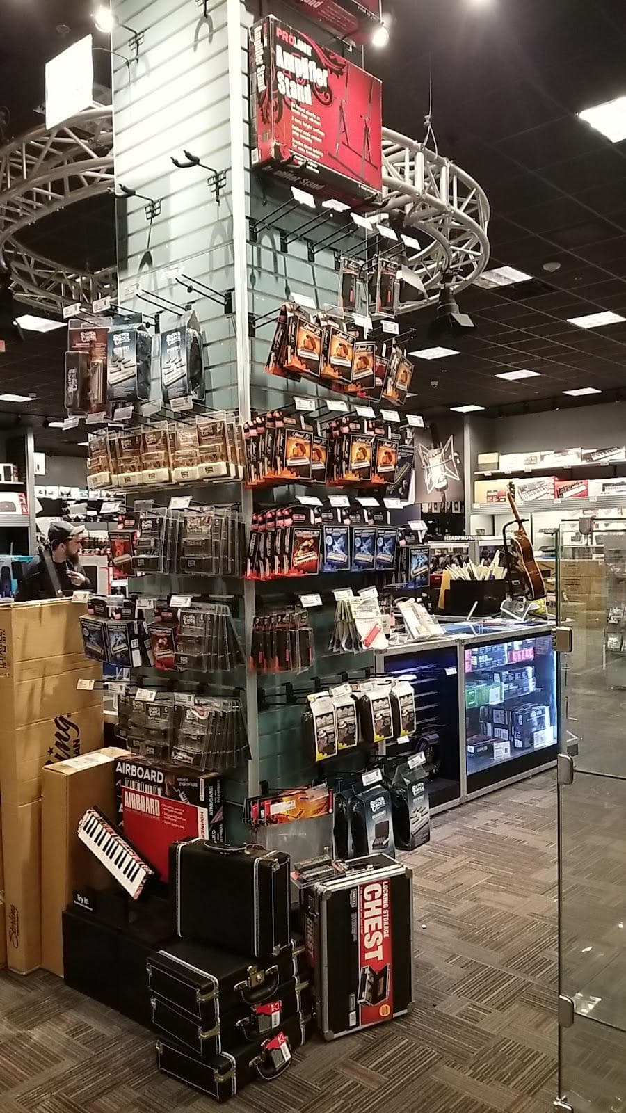 Guitar Center photo 5