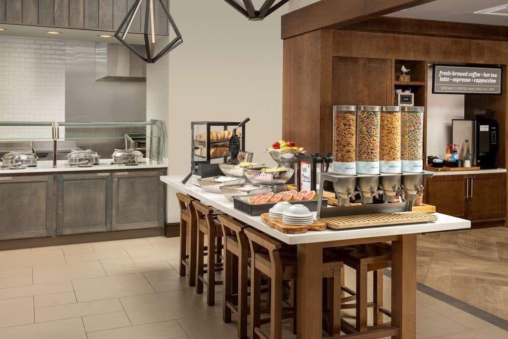 Hilton Garden Inn Charlotte Airport photo 1
