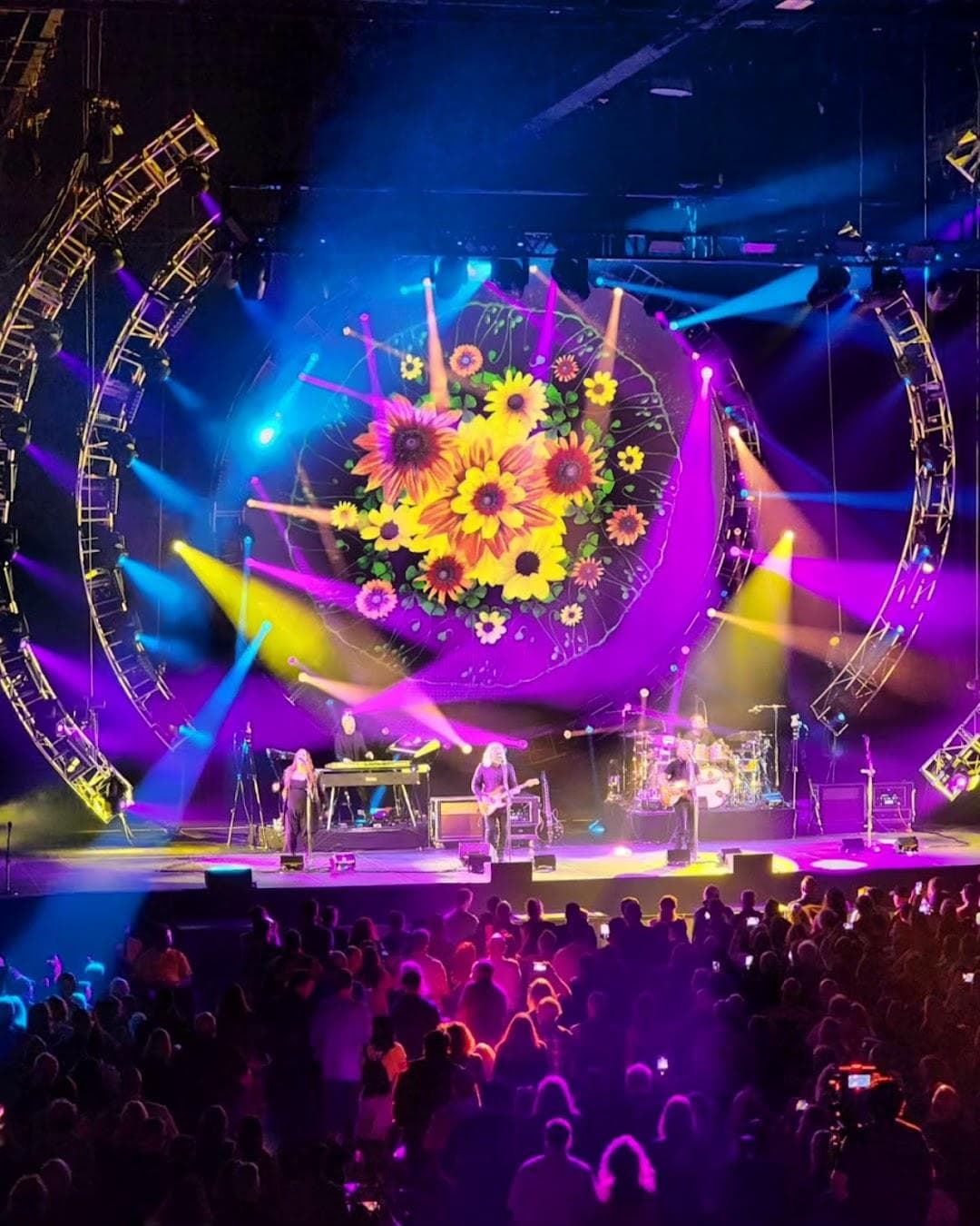 Hard Rock Live at Etess Arena photo 5
