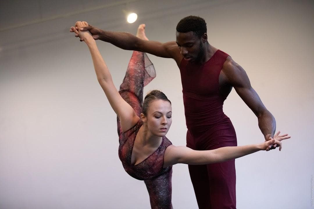 Amanda Selwyn Dance Theatre photo 1