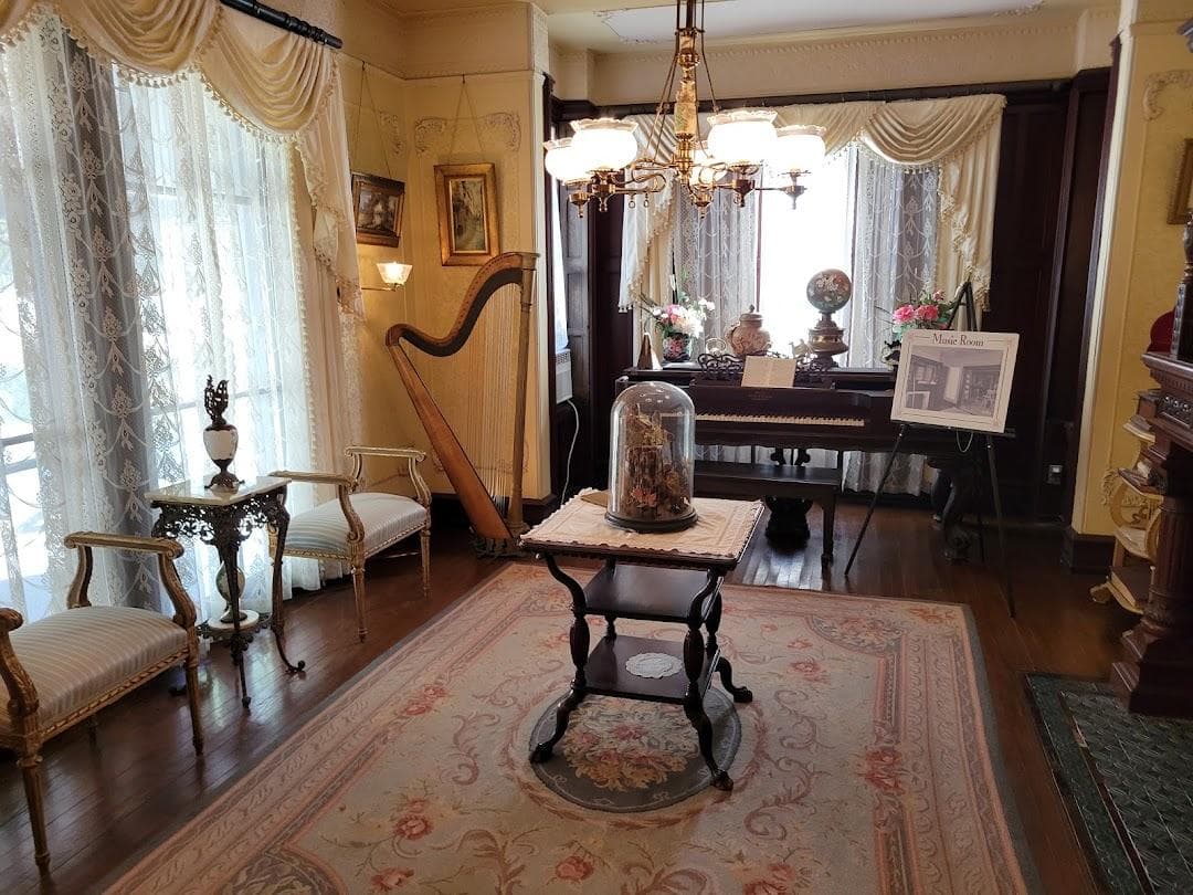 Emlen Physick Estate photo 6