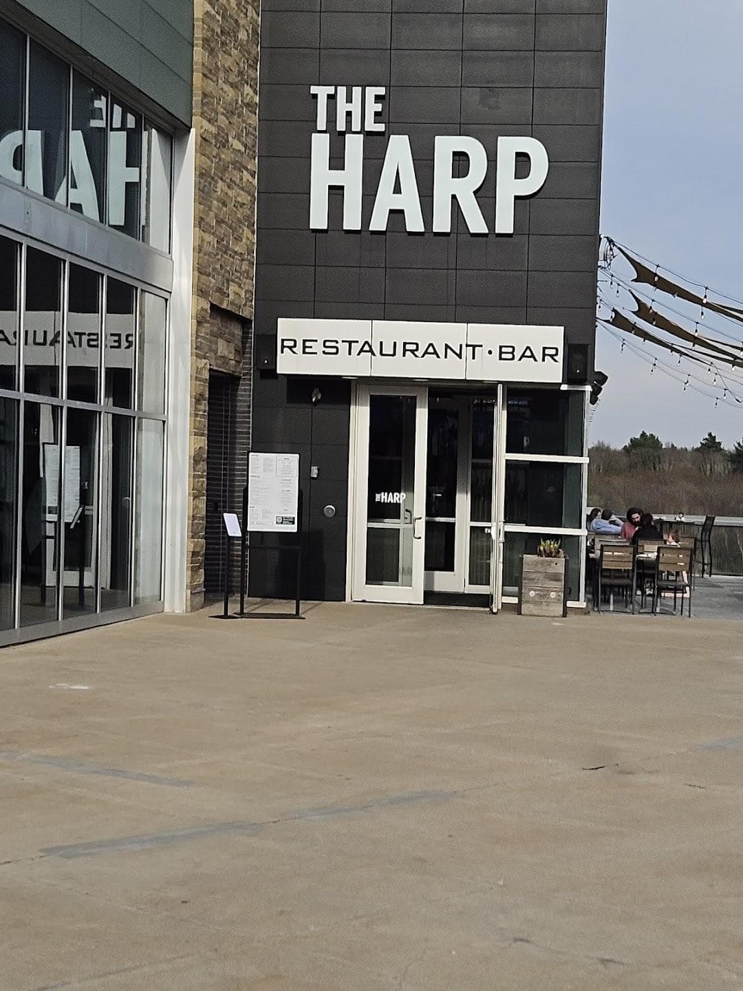 The Harp Patriot Place photo 5