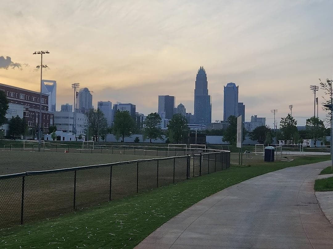 Independence Park photo 6