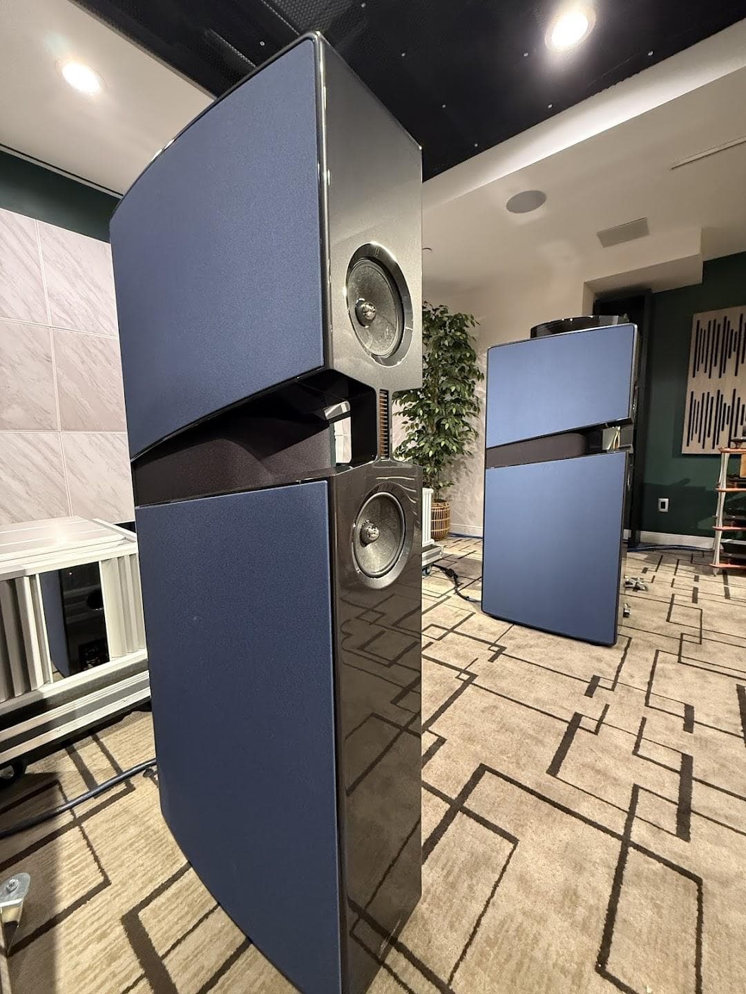 Park Avenue Audio photo 2