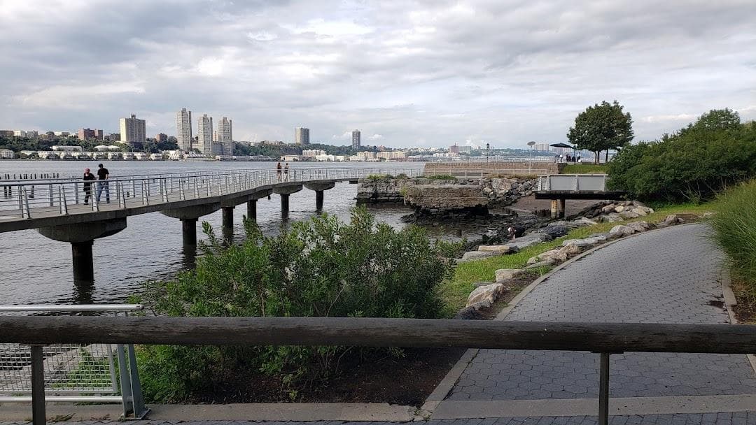 Riverside Park South photo 3