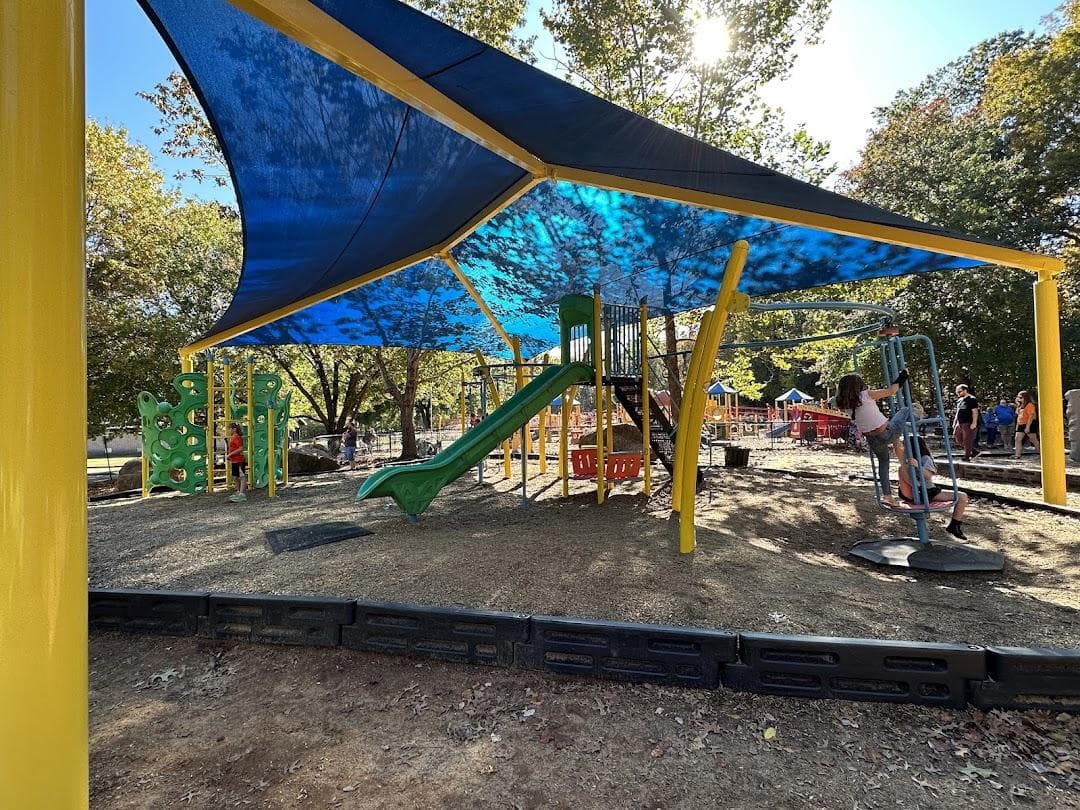 Dan Nicholas Park photo 5