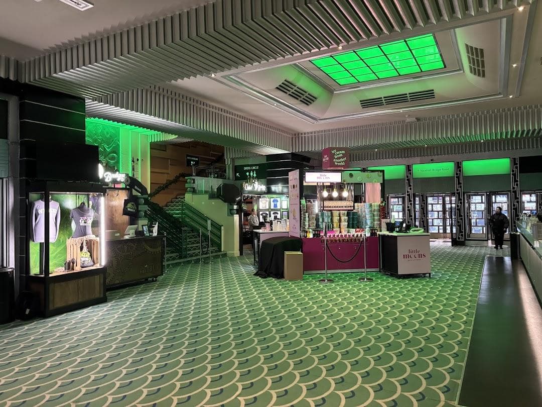 Apollo Victoria Theatre photo 1