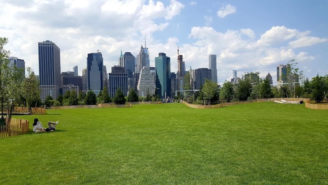 Brooklyn Bridge Park Pier 3 Plaza photo 4