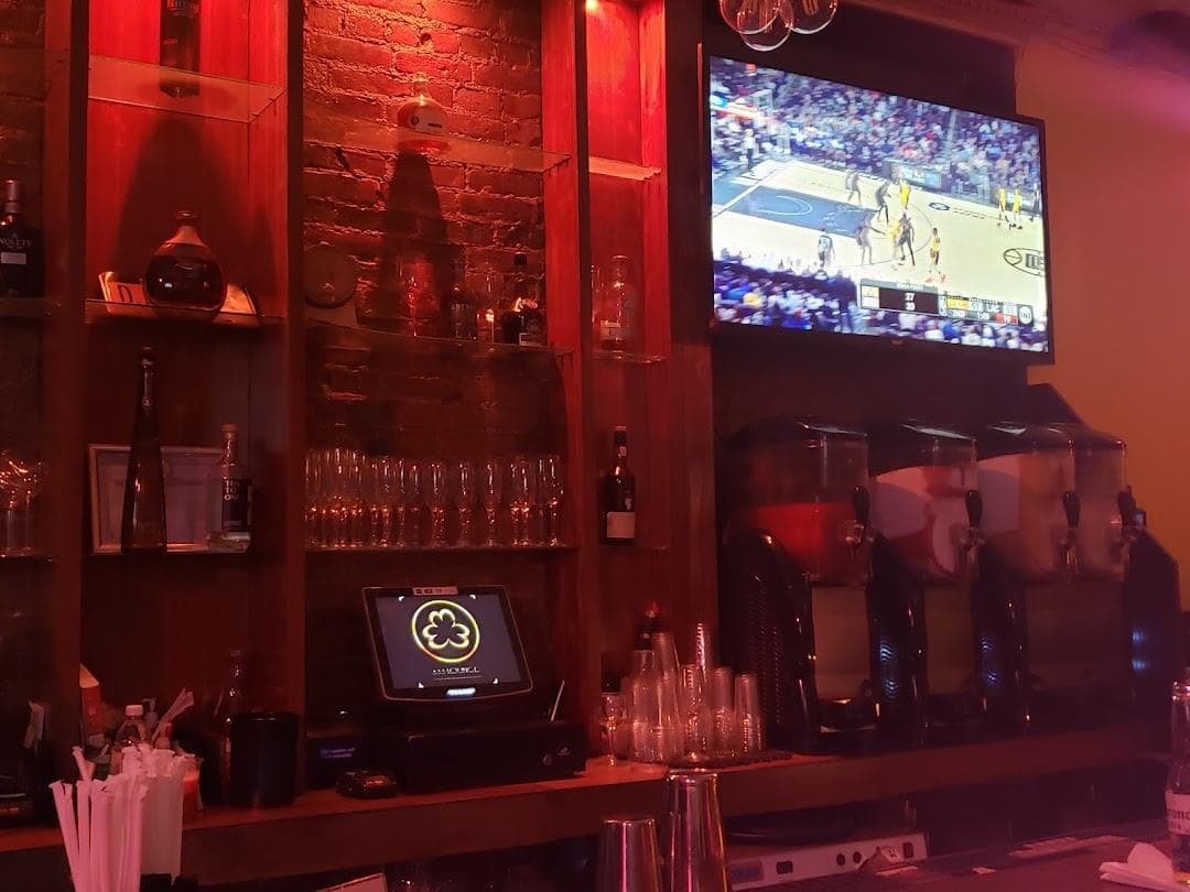 333 Lounge & Restaurant photo 4