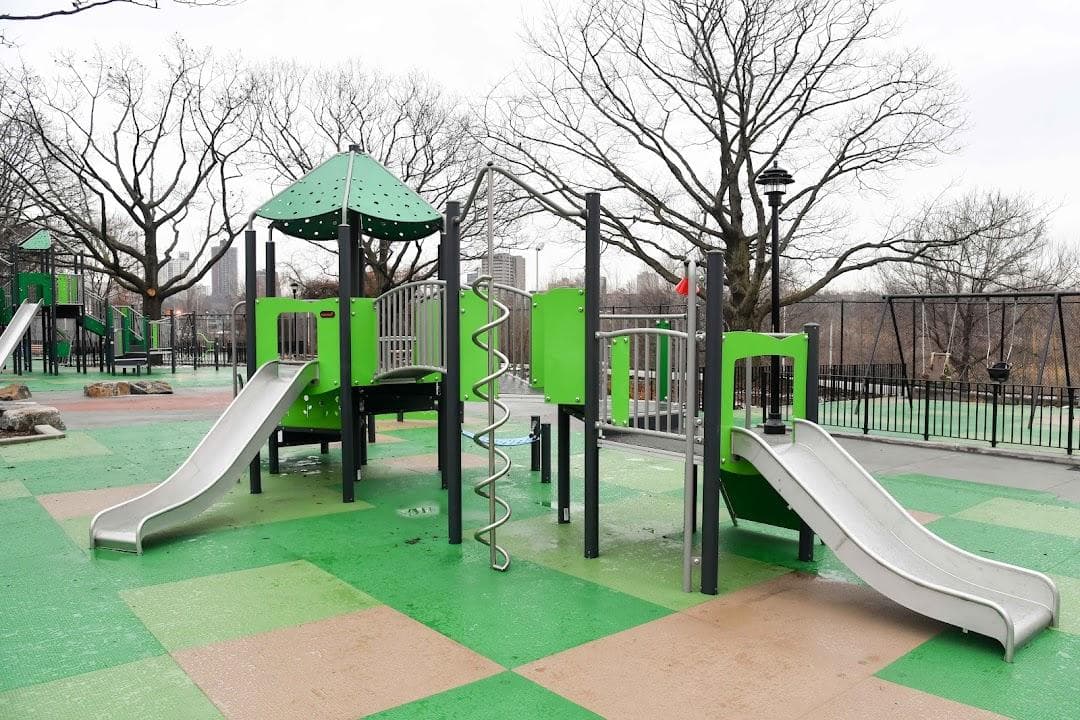 Mauro Playground photo 3