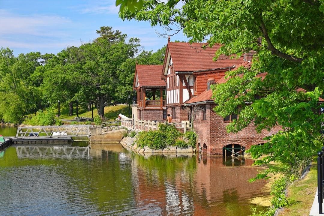 Courageous Sailing at Jamaica Pond Boathouse photo 4