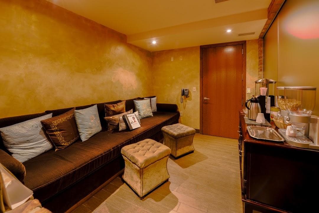 BangZ Salon & Wellness Spa photo 5