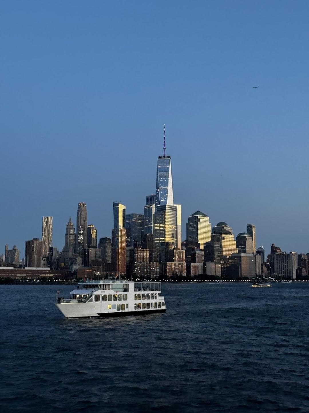Cornucopia Cruise Line photo 6