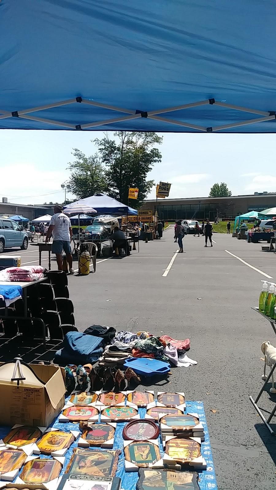 Philadelphia Flea Market photo 1