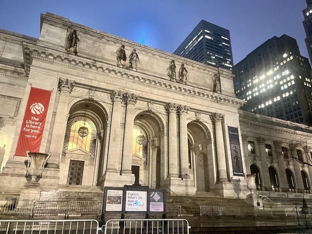 53rd Street Library photo 6