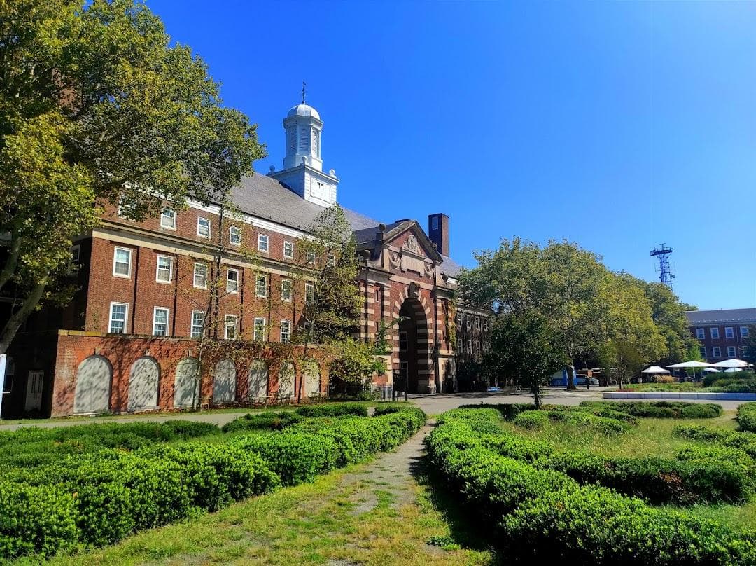 Governors Island photo 2