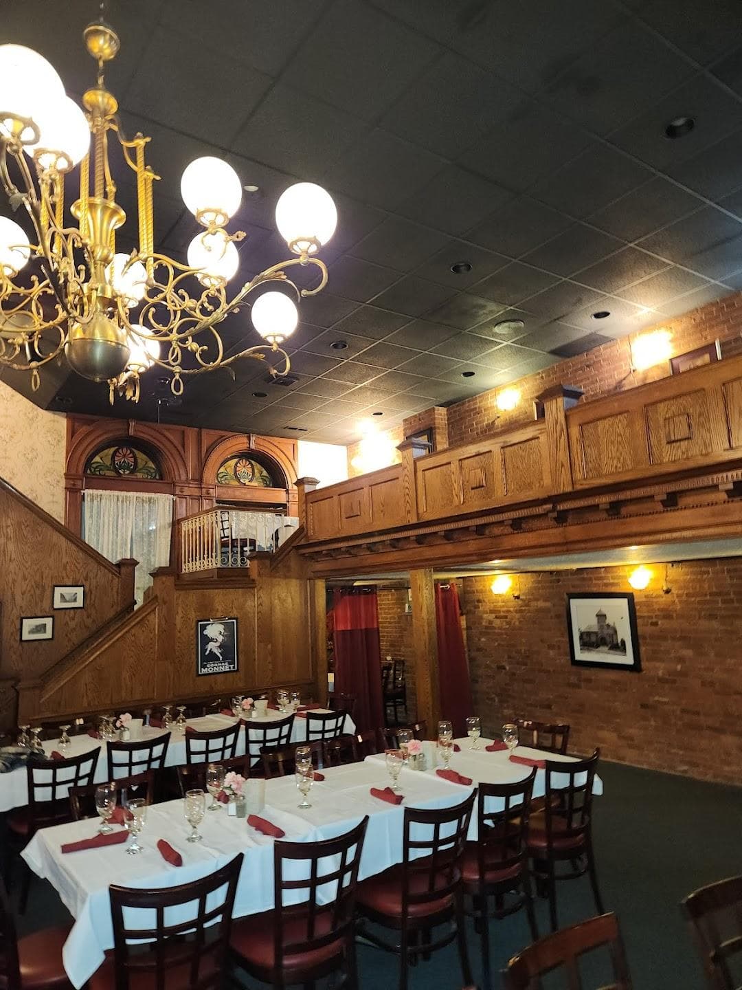 Twisted Vine Restaurant photo 6