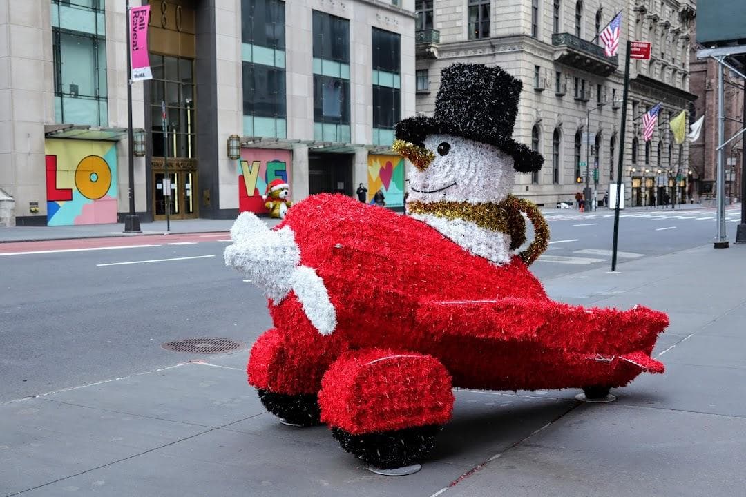 5th Avenue photo 2