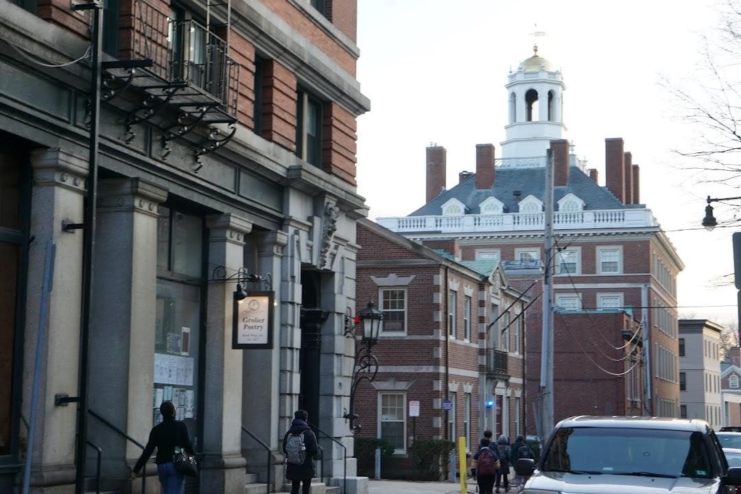 Grolier Poetry Book Shop photo 4