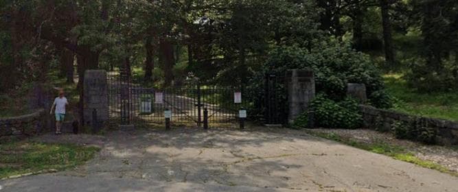 Poplar Gate photo 1
